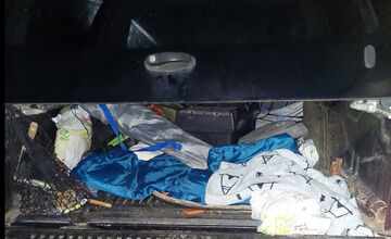 FOTO: Za obeť vykrádačov na Jazere padli za posledný týždeň viaceré autá