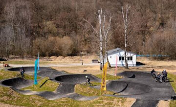 FOTO: Na Kysackom prírodnom chodníku poznania prestrihli otváraciu pásku