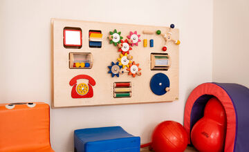 FOTO: V Košiciach sa strihala páska nových priestorov pre Službu včasnej intervencie