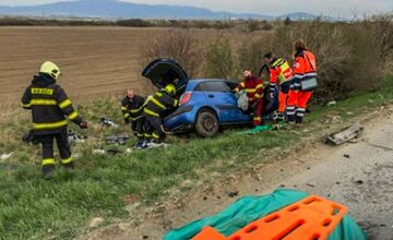 FOTO: Vážna nehoda medzi Barcou a Valalikmi