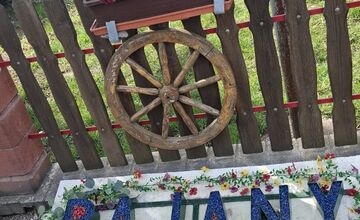 FOTO: Veľkonočná výzdoba v obciach a mestách na východe Slovenska