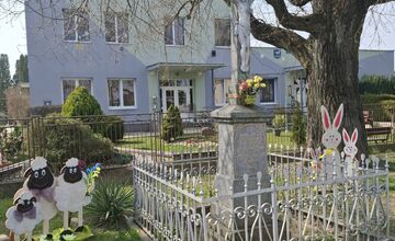 FOTO: Veľkonočná výzdoba v obciach a mestách na východe Slovenska