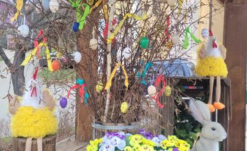 FOTO: Veľkonočná výzdoba v obciach a mestách na východe Slovenska