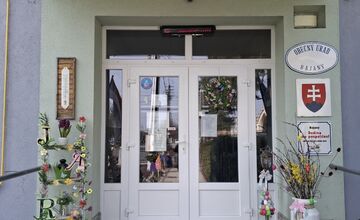 FOTO: Veľkonočná výzdoba v obciach a mestách na východe Slovenska