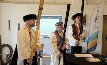 FOTO: V Nováčanoch otvorili Biofarmu