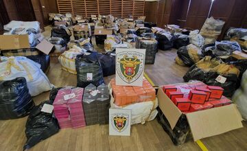 FOTO: V dodávke prevážal fejkový tovar