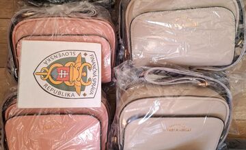 FOTO: V dodávke prevážal fejkový tovar