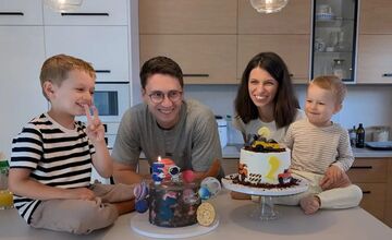 FOTO: Košičan Richard putuje naprieč Slovenskom, aby zachránil syna