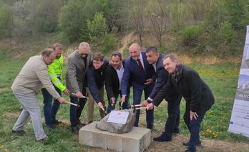 FOTO: Na košickom Luníku 9 začínajú s výstavbou bytov