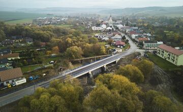 FOTO: Obmedzenia spojené s rekonštrukciou mosta v Ploskom