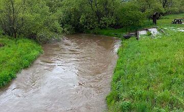 FOTO: Dážď v Slovenskom raji zdvihol hladiny riek, vedenie národného parku uzavrelo rokliny